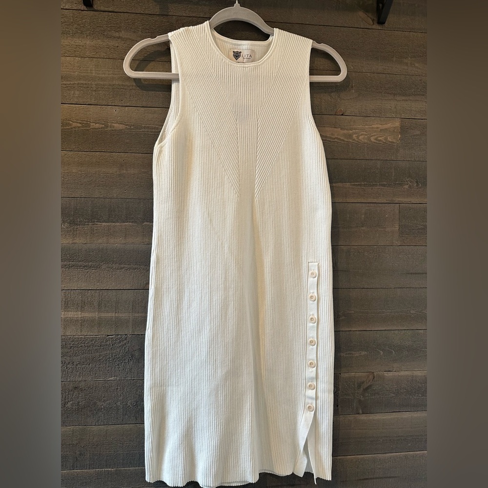 NWT Lite by Ciara size small sleeveless knit white dress